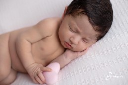 ensaio newborn curitiba bebe com coração